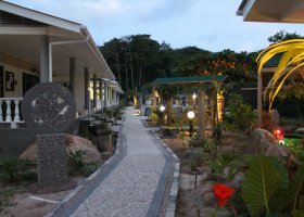 seychely-hotel-cabanes-des-anges-014.jpg