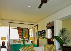 seychely-hotel-dhevatara-beach-hotel-spa-praslin-072.jpg