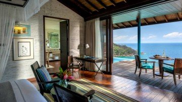Hilltop OceanView Suite